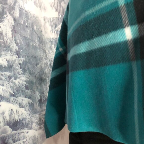 Teal turquoise plaid Open side poncho cover up shawl unisex boho shawl topper - Picture 3 of 10